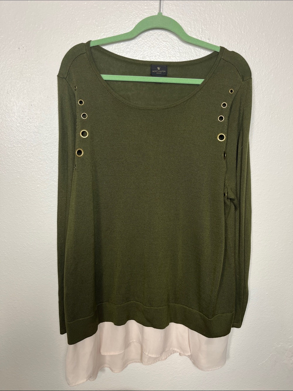 Worthington Olive Green Knit Top with Cream Layered Hem and Gold Grommets